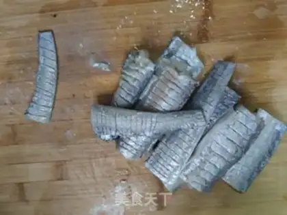 Make Red-fried fish step 1