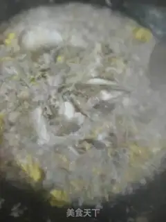 Make Golden fungus egg soup step 4