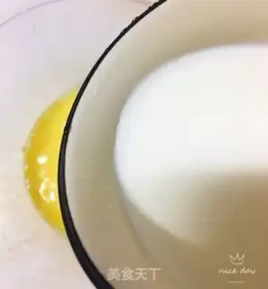 Make A simple banana pizza step 2