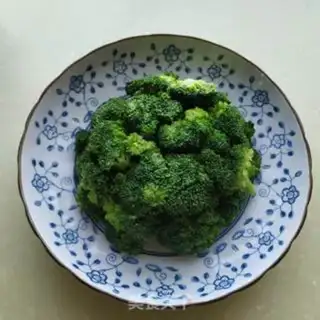 Make Garlic broccoli step 5