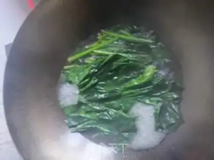 Make Chicken spinach roll step 2