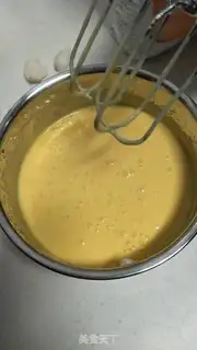 Make Yogurt cake step 4