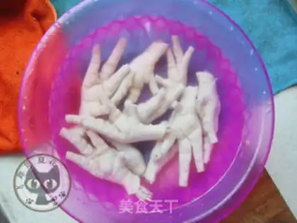 Make Spicy, boneless claws step 0