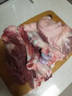Make Pork elbows step 0