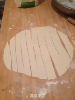 Make Apple rose rolls step 8