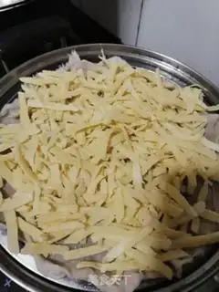 Make Pill pepper sauce and potatoes step 3