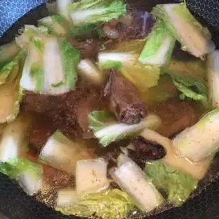 Make Old pickle duck noodles step 2
