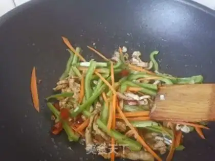 Make Pill pepper sauce and potatoes step 8