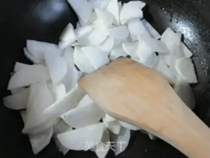 Make Fat cow radish step 1