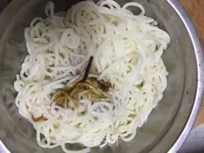 Make Onion noodles step 5