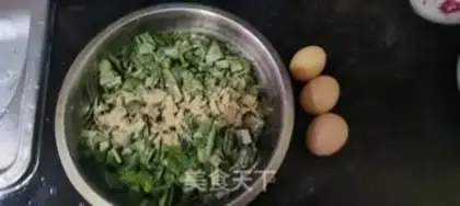 Make Scrambled eggs step 4