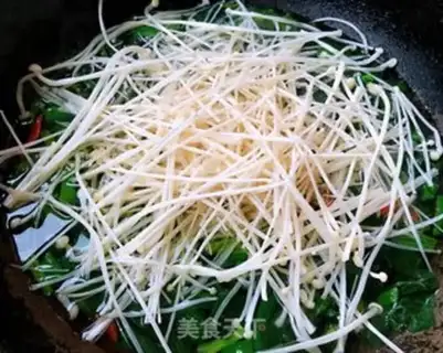 Make Spinach ginseng and fat cow soup step 7