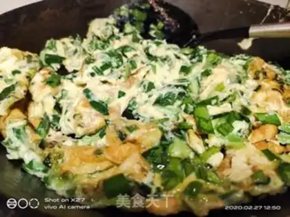 Make Fried eggs step 6