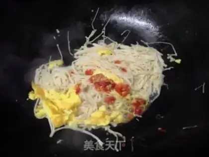 Make Golden fungus fried eggs step 7