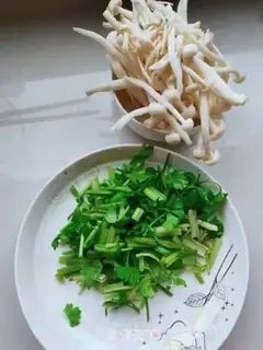 Make Seafood mushroom fried chicken step 1