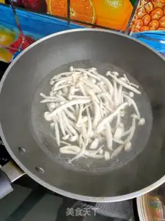 Make Seafood mushroom fried chicken step 5