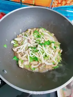 Make Seafood mushroom fried chicken step 13