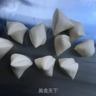 Make Hot pasta rolls and vegetables step 3