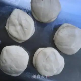 Make Hot pasta rolls and vegetables step 4