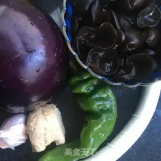 Make Moo-jee and eggplant step 0