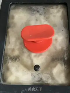 Make Egg hugs and soup cages step 2