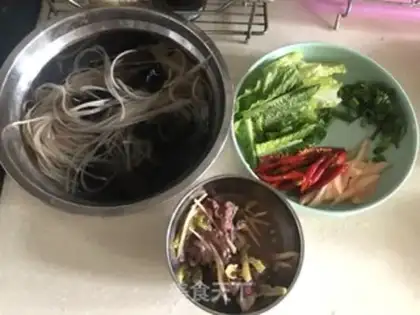 Make Sour chickens and woody fans step 0