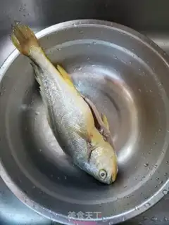 Make Steamed flowerfish step 0