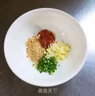 Make Dry beef noodles step 0