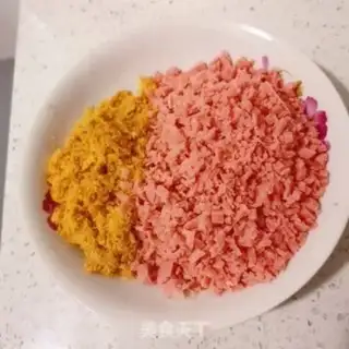 Make The meat loose ham onion toast step 1
