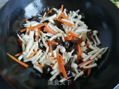 Make Shrimp seafood mushroom soup step 4