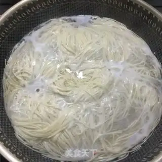 Make Dry beef noodles step 4