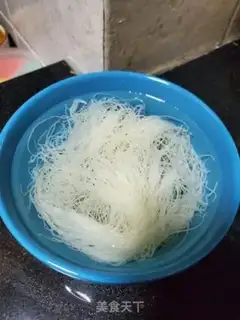 Make Sour rice powder step 1