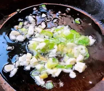 Make Five sauerkraut with potatoes step 4