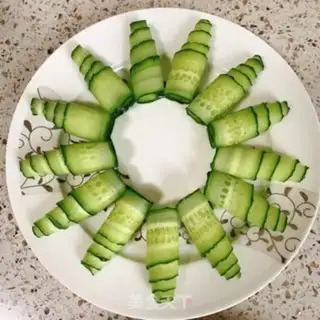 Make Cucumbers, eggs step 3