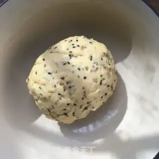 Make Five fragrances of chess beans step 5