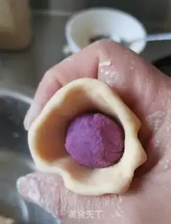 Make Milk-cracked potato soyball step 9