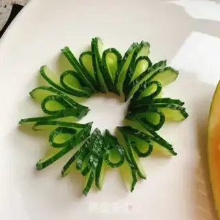 Make cucumber pallet step 4