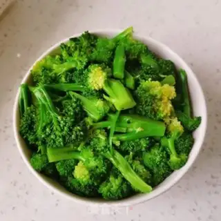 Make Steamed fish juice broccoli step 4