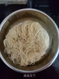Make Sour-fruit rice powder step 0