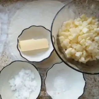 Make Hand-held pie apple pie step 3
