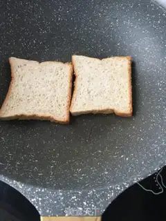 Make Egg sandwich step 0