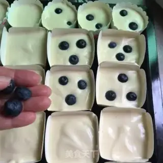 Make Blueberry cupcakes step 10
