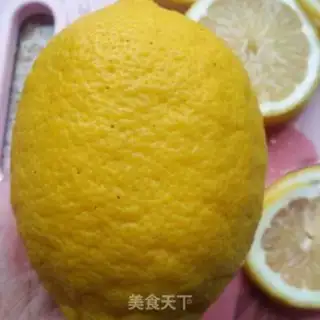 Make Old iced honey lemonade step 0