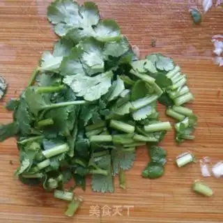 Make Frozen needle mushrooms step 1