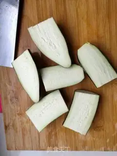 Make Sesame sauce hand tore eggplant step 1