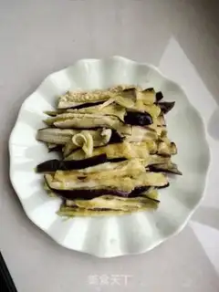 Make Sesame sauce hand tore eggplant step 4