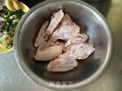 Make Garlic chicken wings step 1