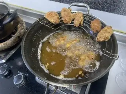 Make Garlic chicken wings step 6