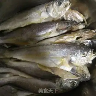 Make Snack, yellow fish step 0
