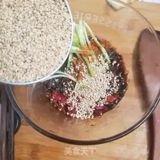 Make Spicy spicy root powder step 4